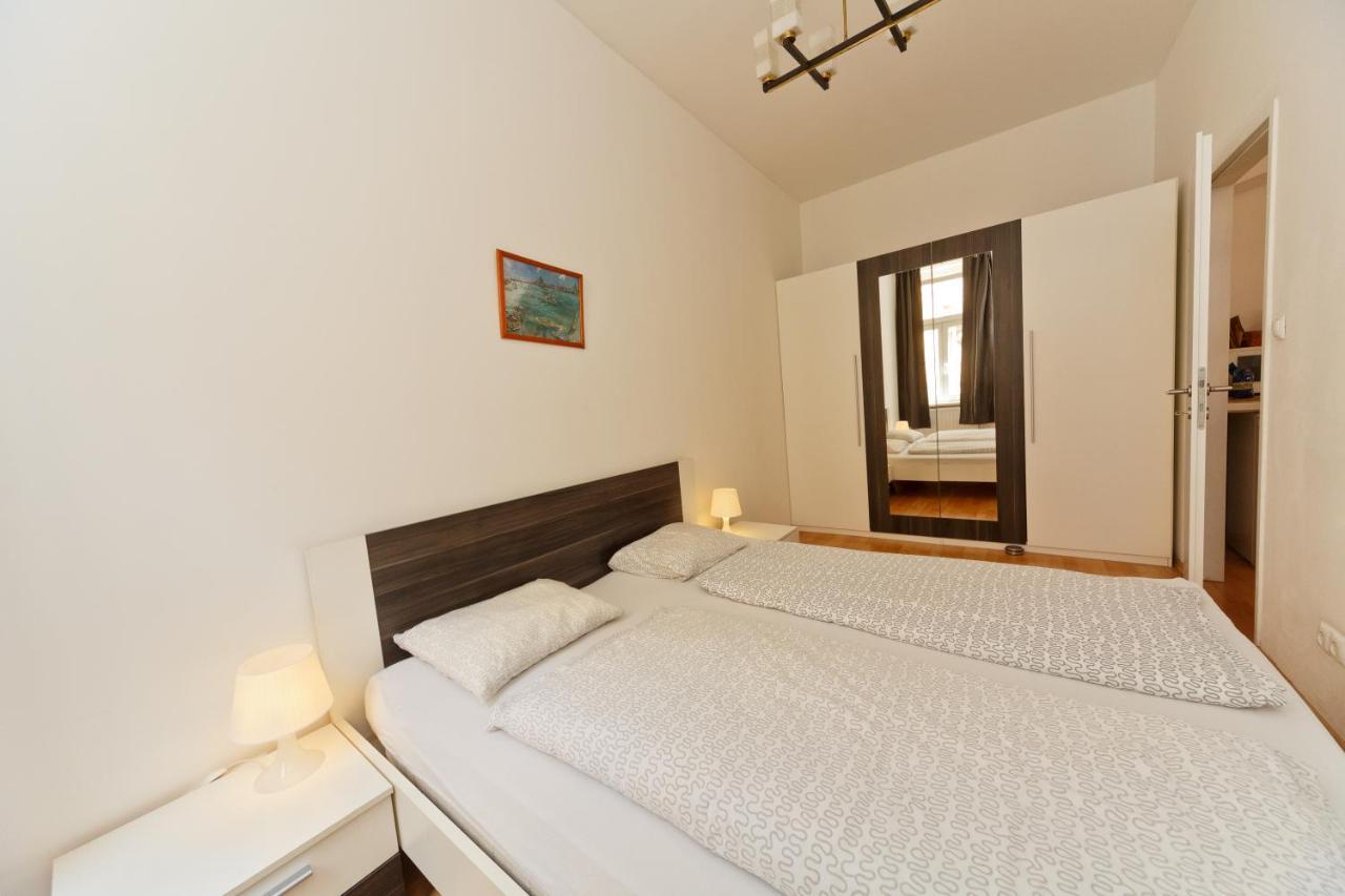 Apartments In Vienna Near Schonbrunn & Westbahnhof - Keyless Check-In Εξωτερικό φωτογραφία