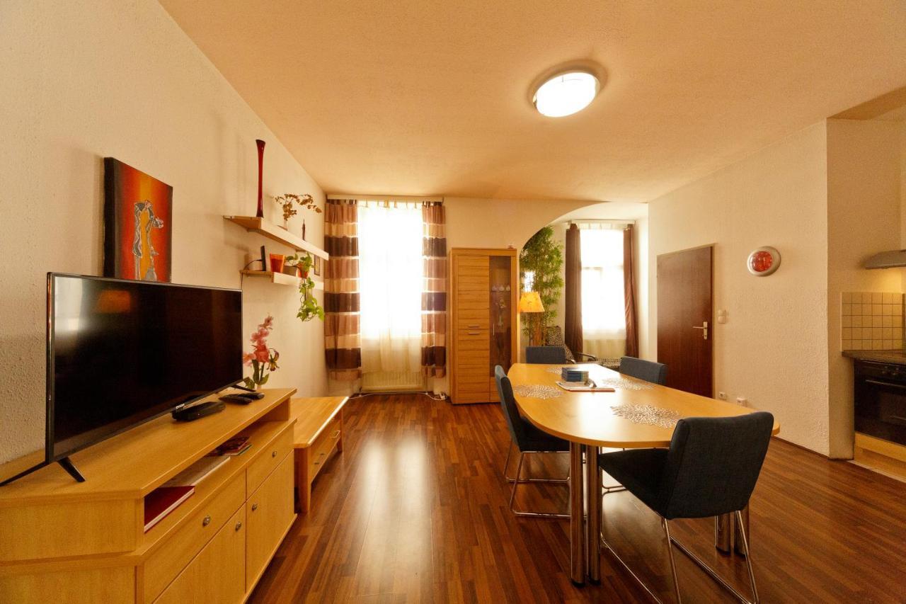 Apartments In Vienna Near Schonbrunn & Westbahnhof - Keyless Check-In Εξωτερικό φωτογραφία